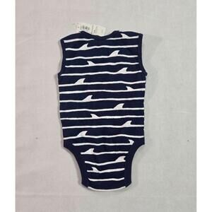 Old Navy Navy Blue Shark Fin Pattern Sleeveless Bodysuit‎ Size 12-18 Months